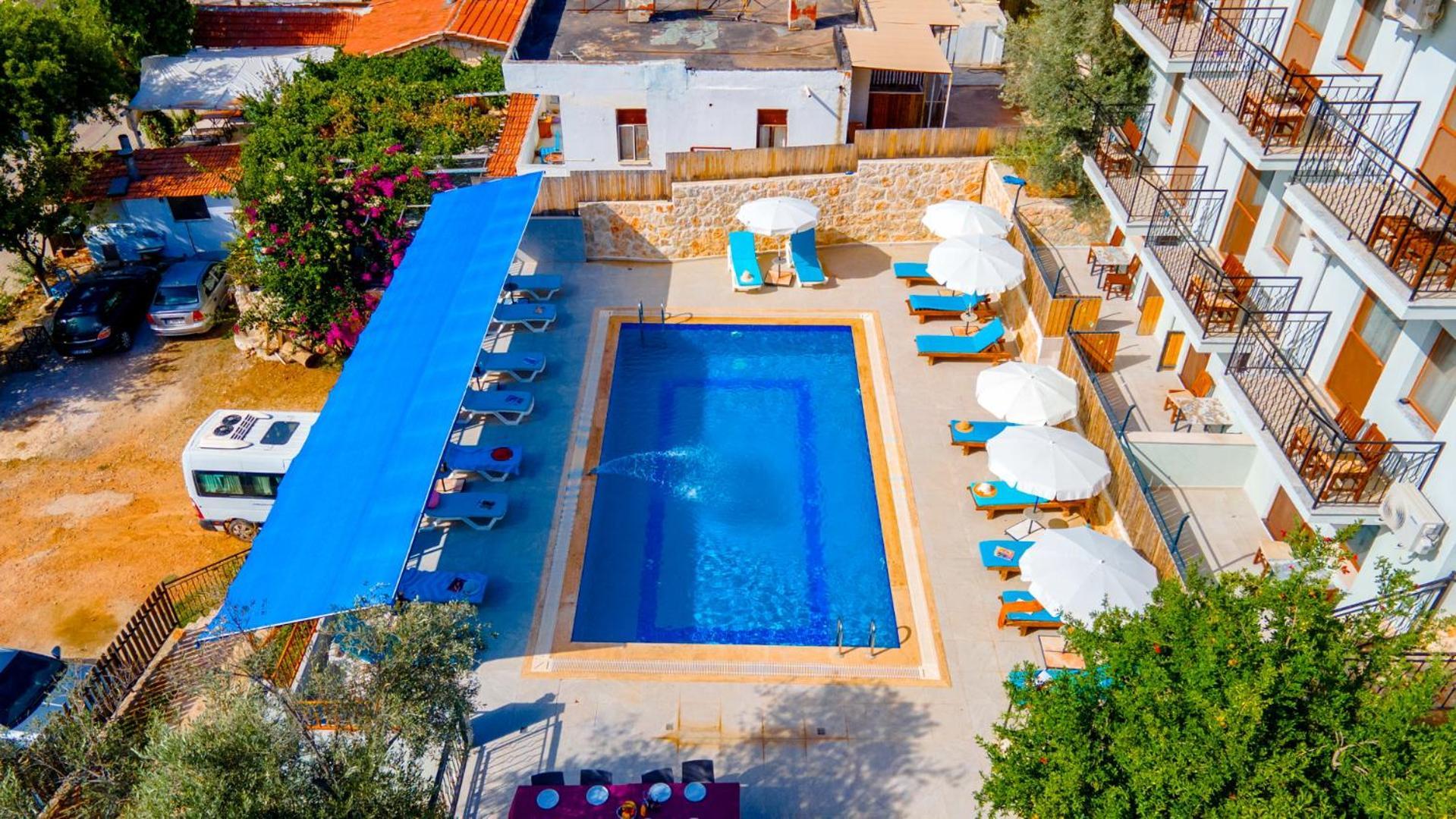 St. Nicholas Pension باتارا المظهر الخارجي الصورة