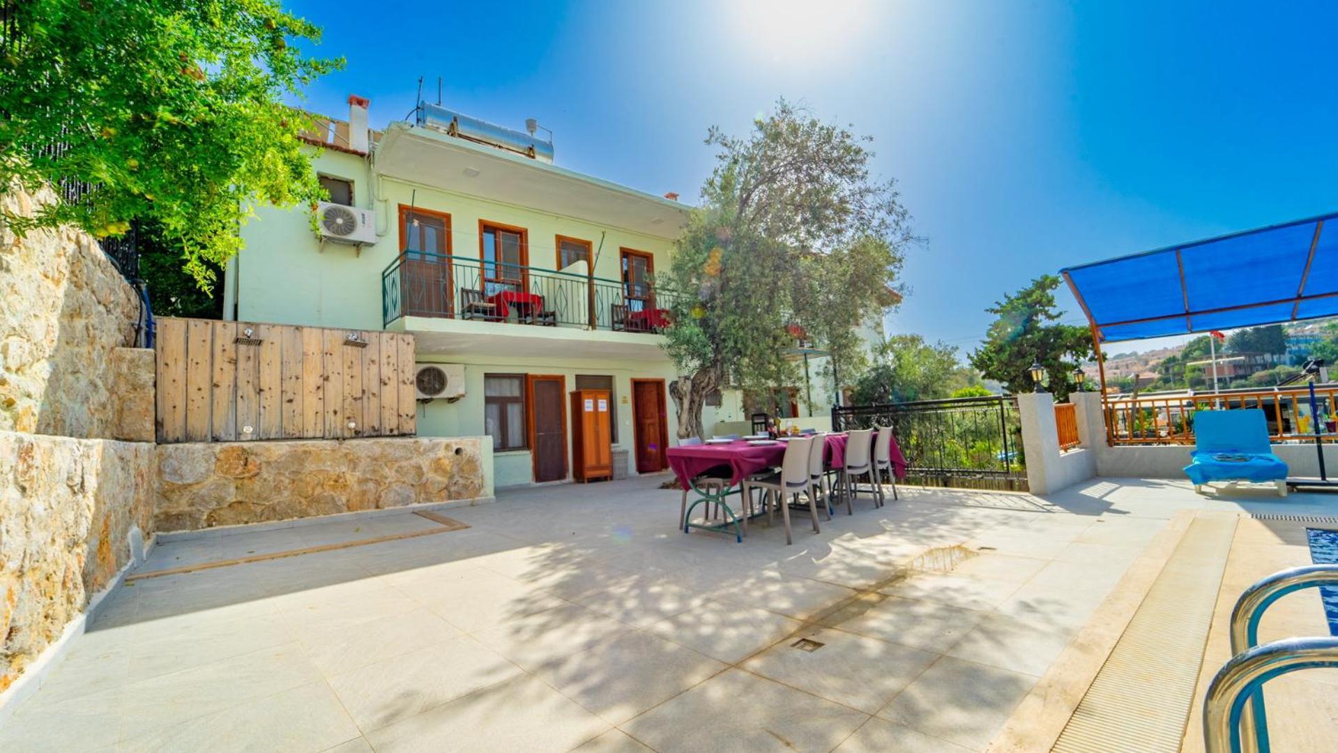 St. Nicholas Pension باتارا المظهر الخارجي الصورة