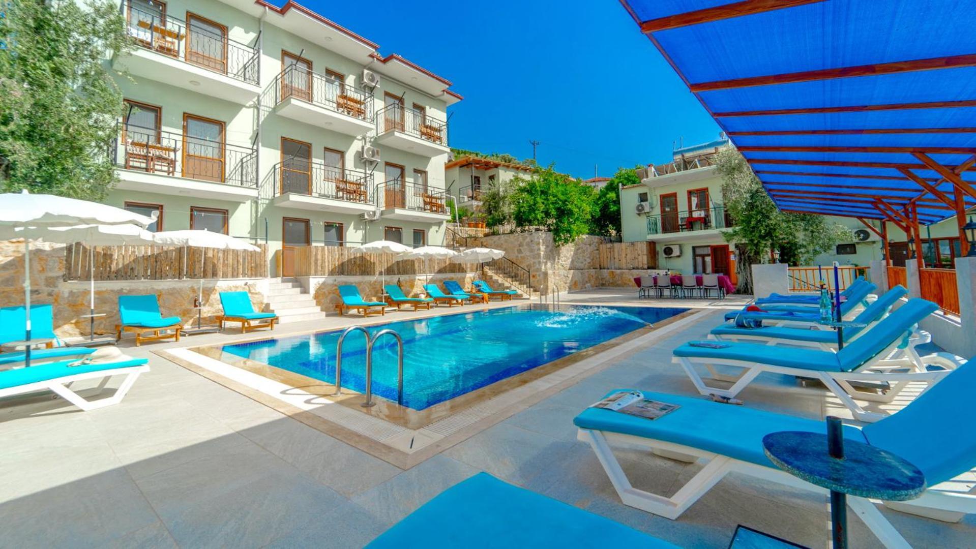 St. Nicholas Pension باتارا المظهر الخارجي الصورة